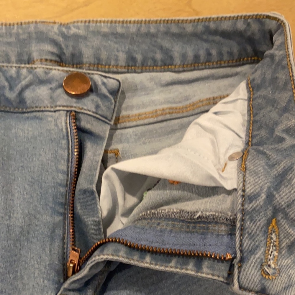 Floral Embroidered Stretchy Skinny Jean - Picture 4 of 6